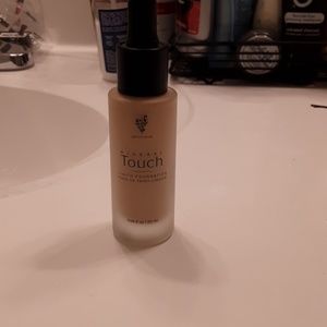 Younique mineral touch foundation